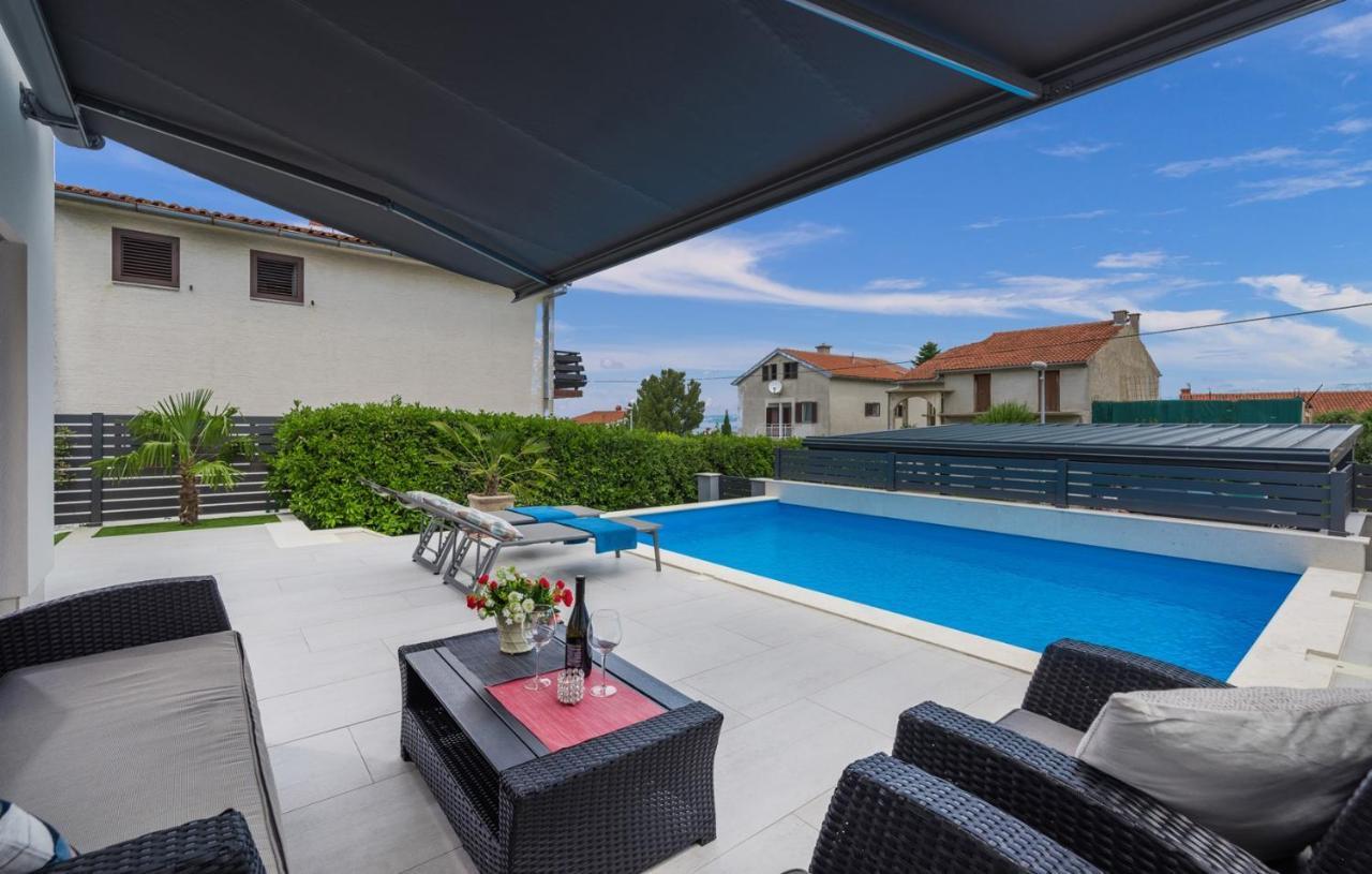 Villa Mondo Adria ニヴィーチェ エクステリア 写真