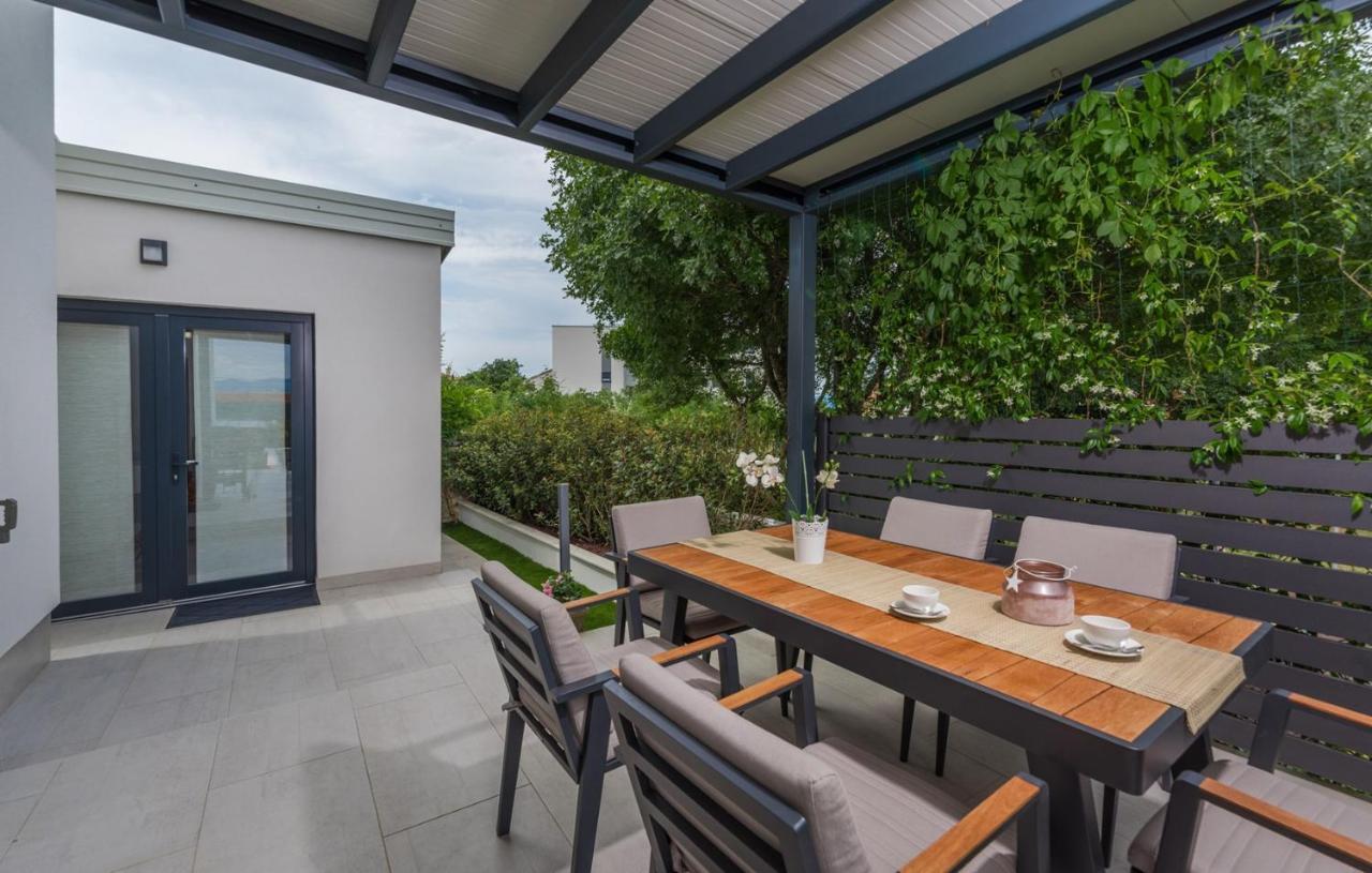 Villa Mondo Adria ニヴィーチェ エクステリア 写真