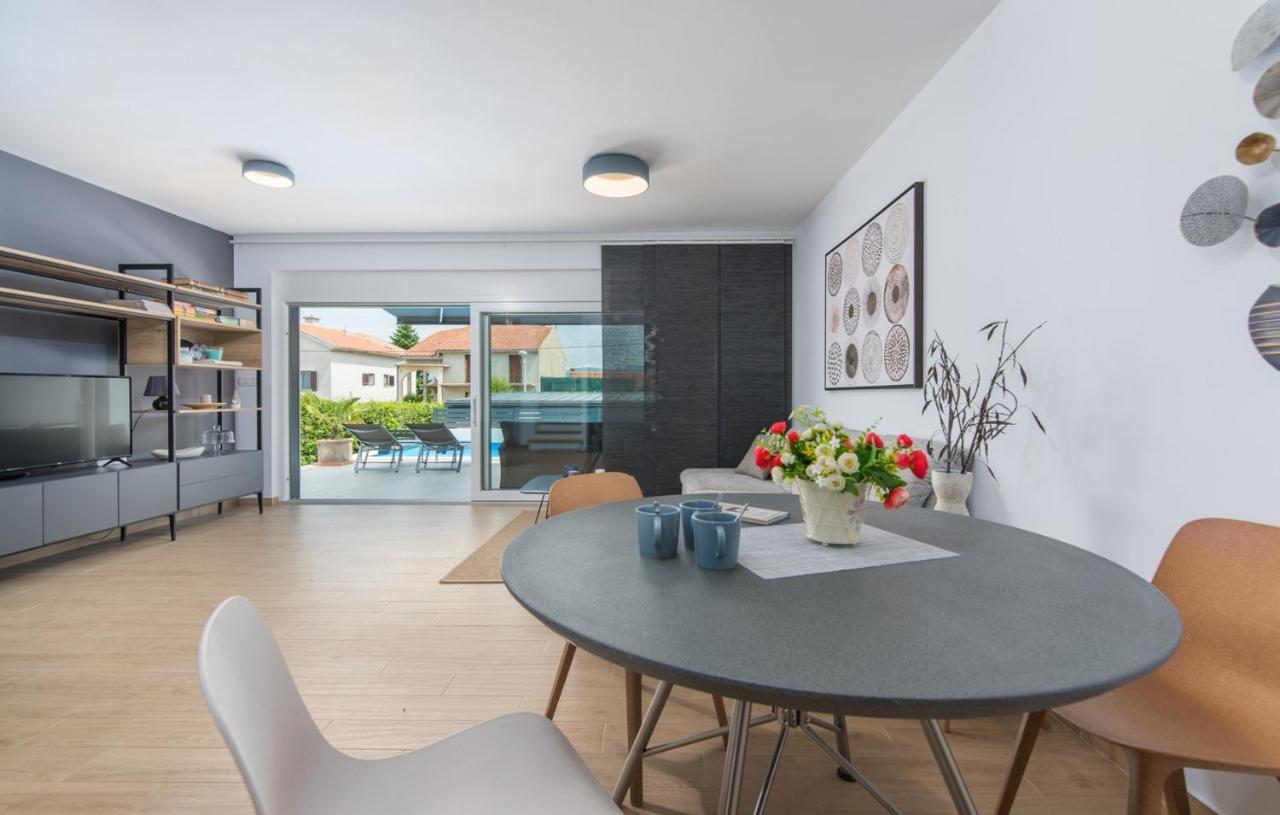 Villa Mondo Adria ニヴィーチェ エクステリア 写真