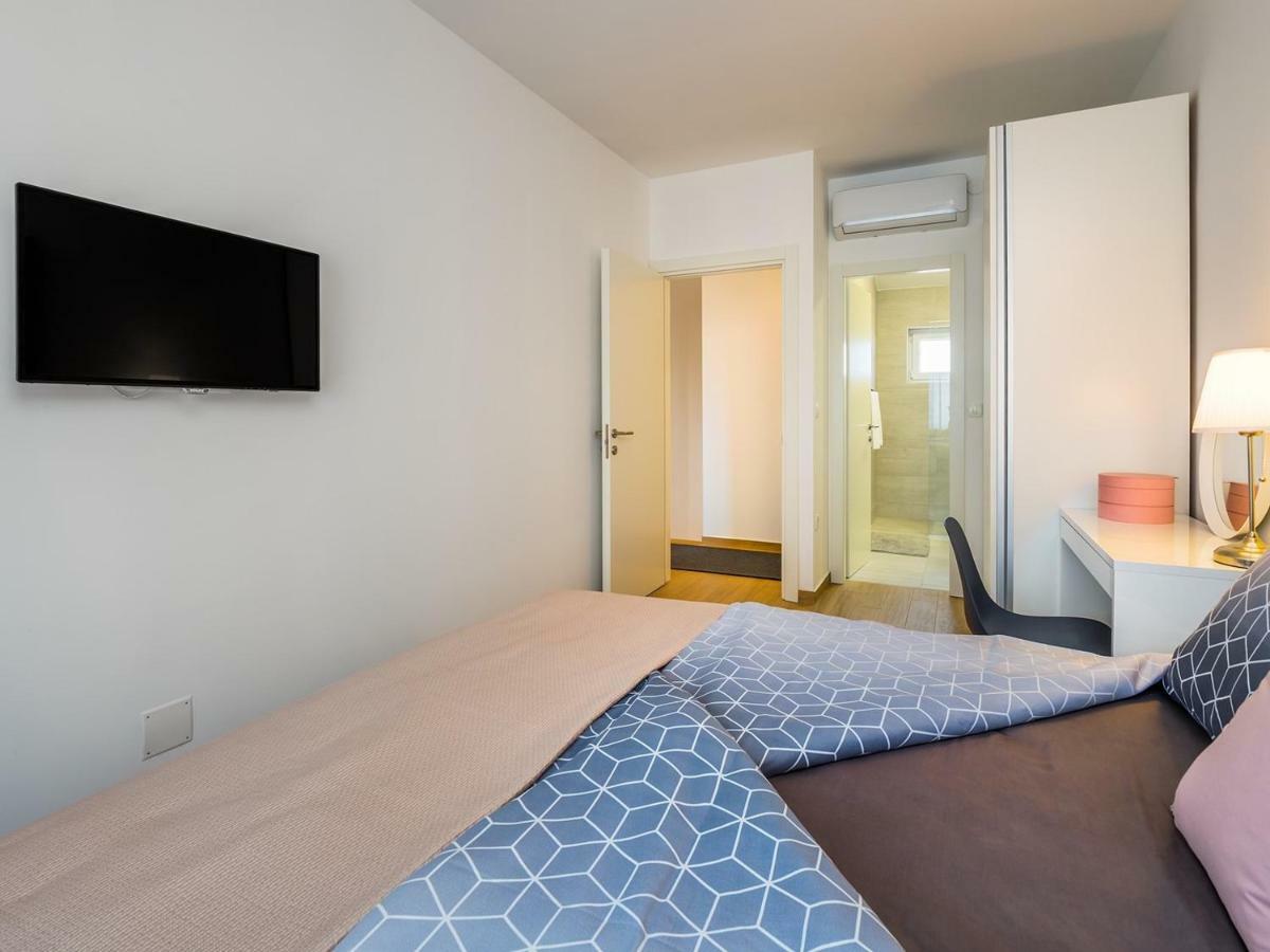 Villa Mondo Adria ニヴィーチェ エクステリア 写真