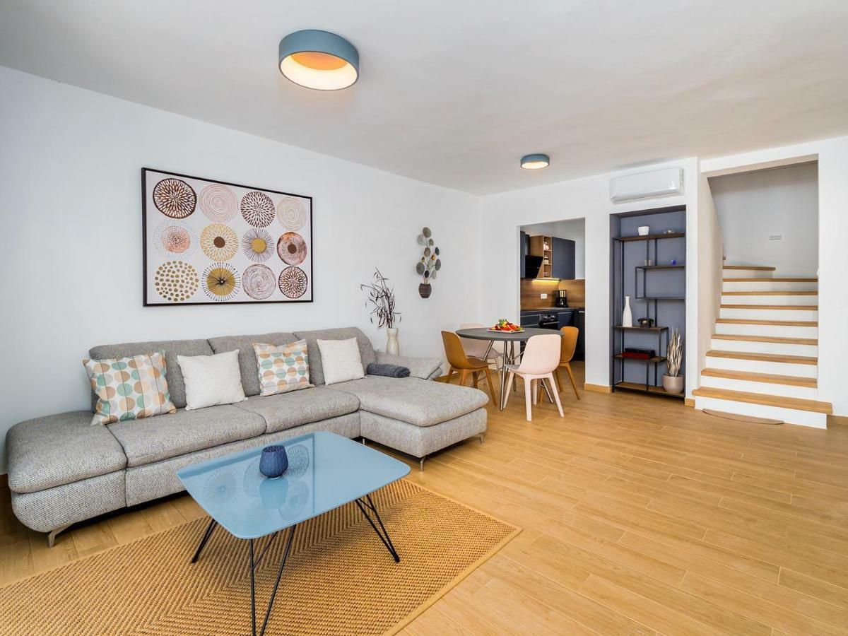 Villa Mondo Adria ニヴィーチェ エクステリア 写真